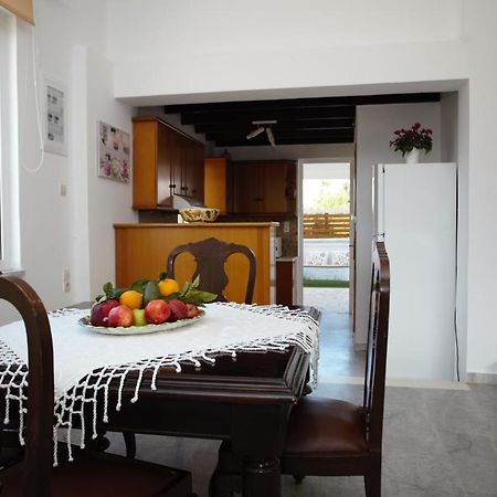 Evas House 7 Mins Walk To Beach Stavros  Bagian luar foto